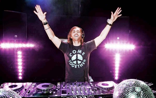Al momento stai visualizzando Ritorna David Guetta con Bad