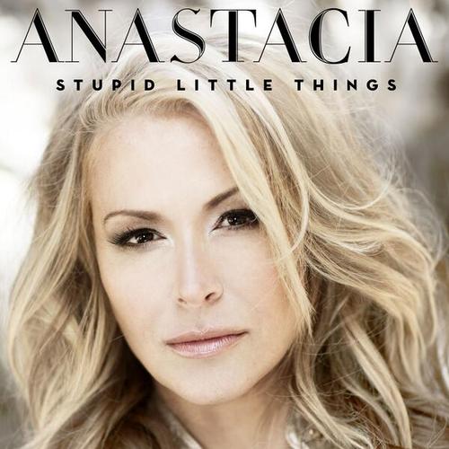 Al momento stai visualizzando Anastacia , il ritorno, una vera e propria “Resurrection”