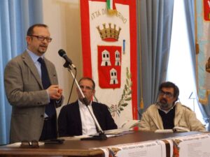 Scopri di più sull'articolo 8 Maggio, presentata a Camerino la XXXIII edizione della Corsa alla spada e palio