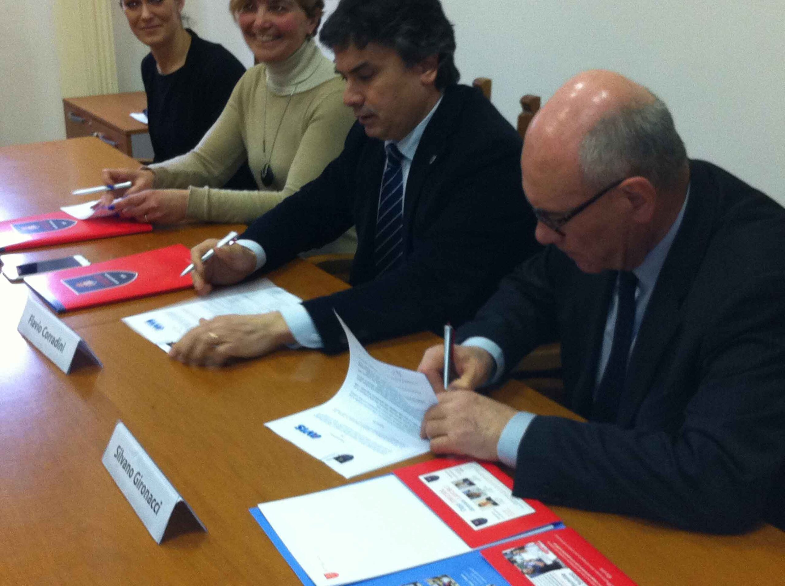 unicam-avis firma protocollo
