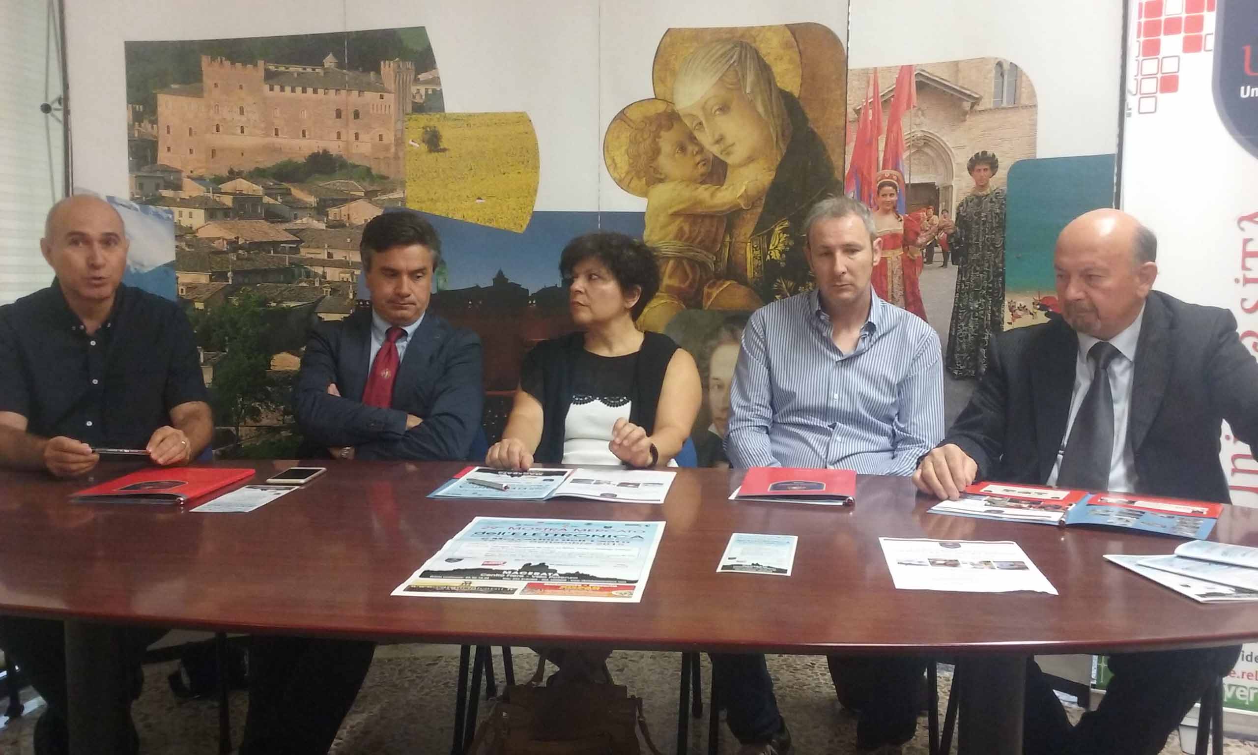 Al momento stai visualizzando 17-09-2015 Presentata in Provincia a Macerata la 29a Mostra dell’Elettronica