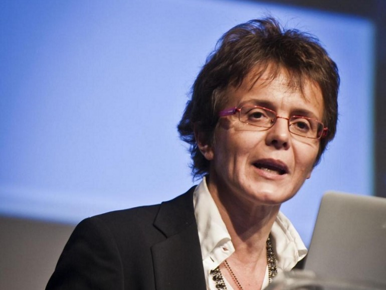 Al momento stai visualizzando 06-11-2015 Sas Award Unicam alla Senatrice Elena Cattaneo