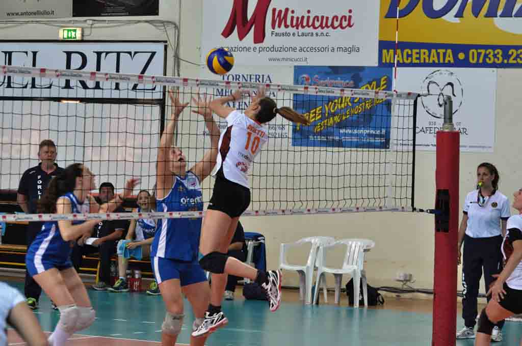 Al momento stai visualizzando 07-05-2016 Le ragazze di Giganti salutano il fontescodella con una vittoria