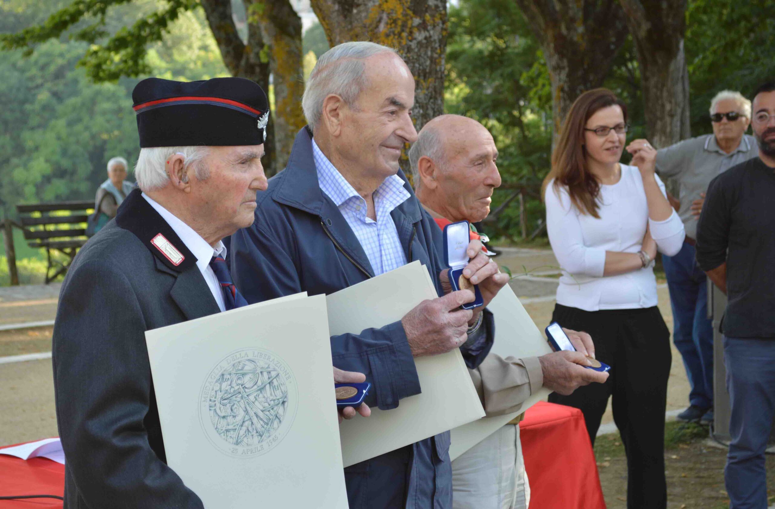 Al momento stai visualizzando 07-08-2016 A Cingoli la cerimonia di consegna delle medaglie dell’ ANPI