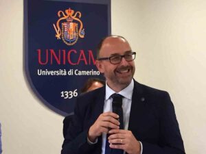 Scopri di più sull'articolo 14-06-2017 Pettinari nuovo Rettore Unicam