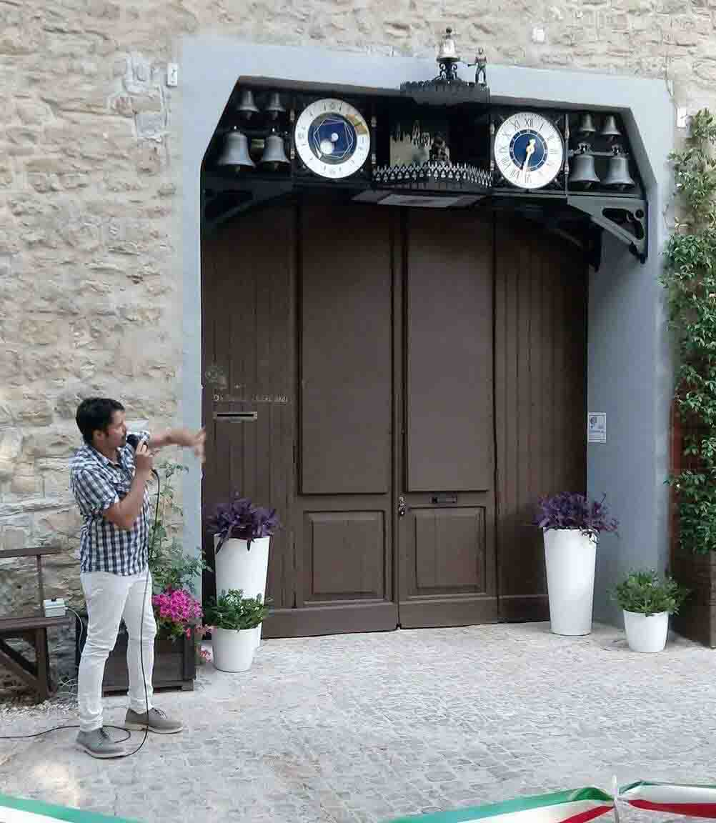 Al momento stai visualizzando 10-08-2017 Cingoli, inaugurato l’orologio “carosello dell’ultimo sole”