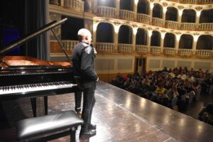 Scopri di più sull'articolo 08-12-2017 Al Lauro Rossi  Macerata”Il Borghese Gentiluomo”