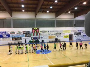 Scopri di più sull'articolo 06-04-2018 Cingoli: C5 Falconara espugna il Pala Quaresima 5 a 4 sul Grottaccia